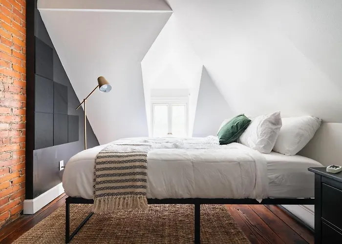 Jungle House Luxury - Downtown Short North *